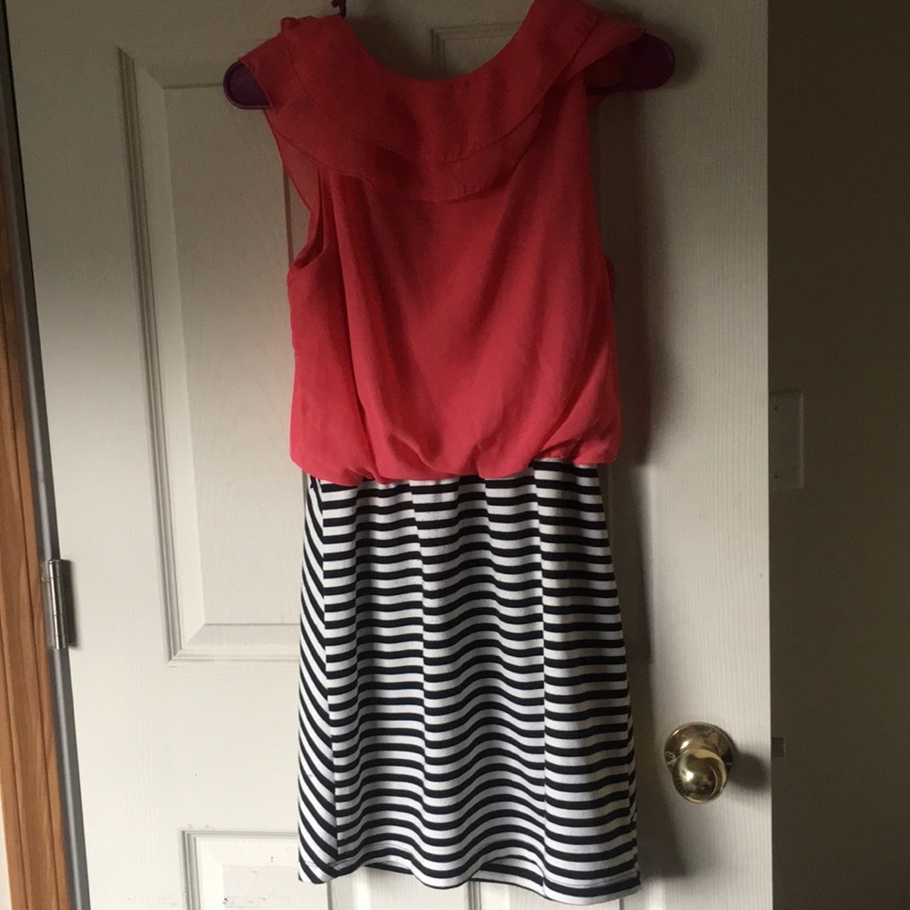 Dress - Picture 2 of 2